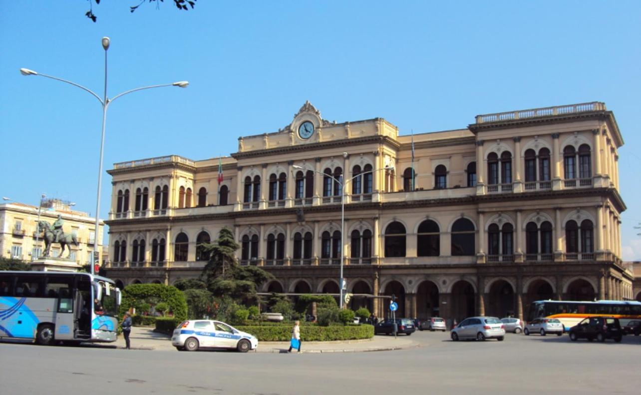 Anthony Apartments Central Station Palermo Eksteriør billede